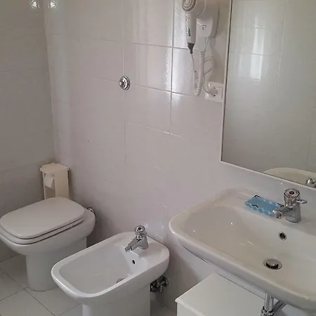 Galu Guest house *